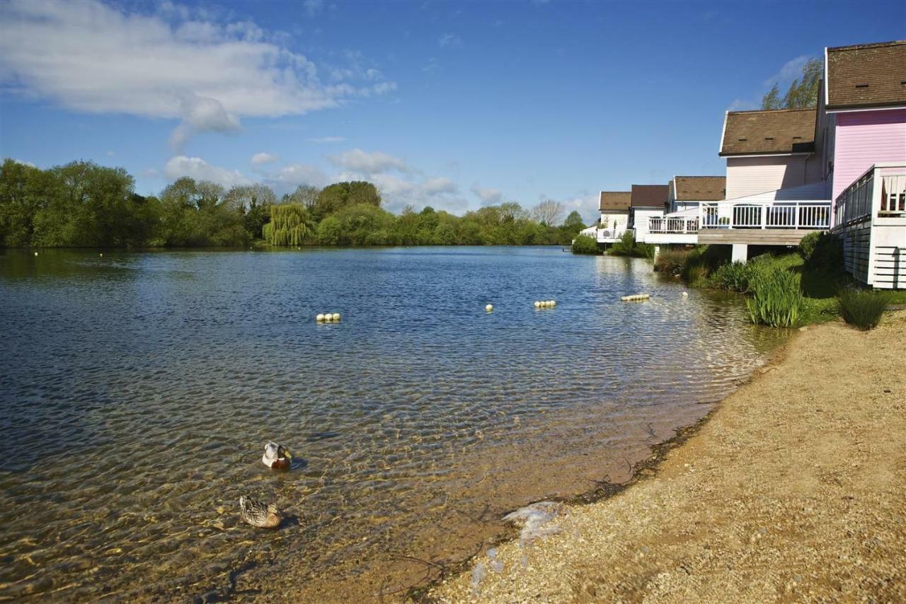 Mallard Lodge Cirencester Exterior foto