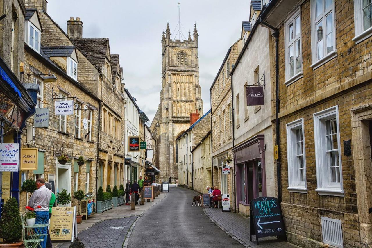 Mallard Lodge Cirencester Exterior foto